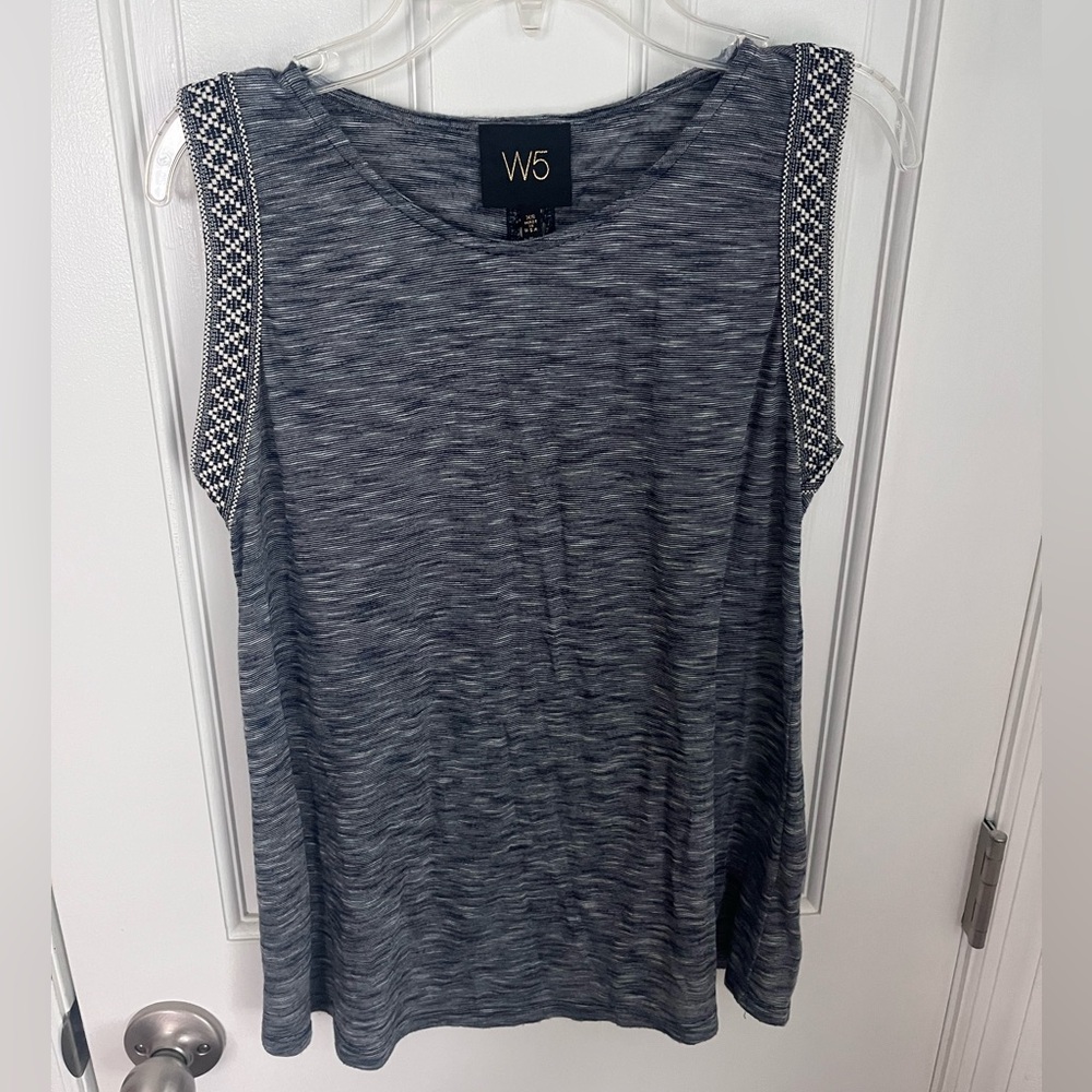 W5 Patterned Flowy Tank Top